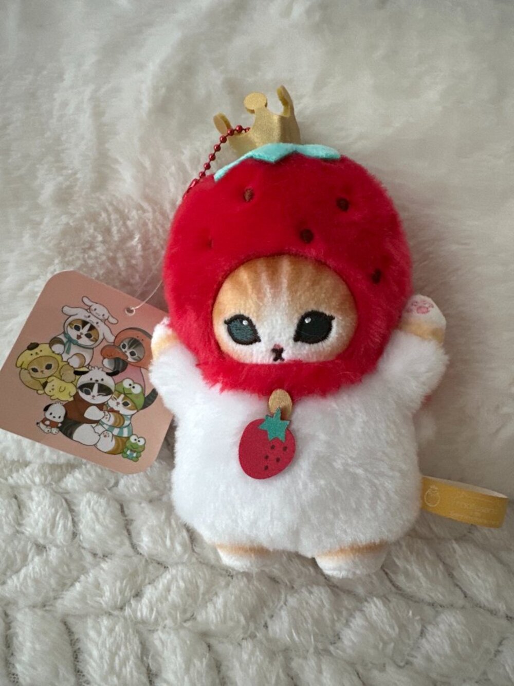 Mofusand x Sanrio Strawberry King Plush Keychain, New with Tag